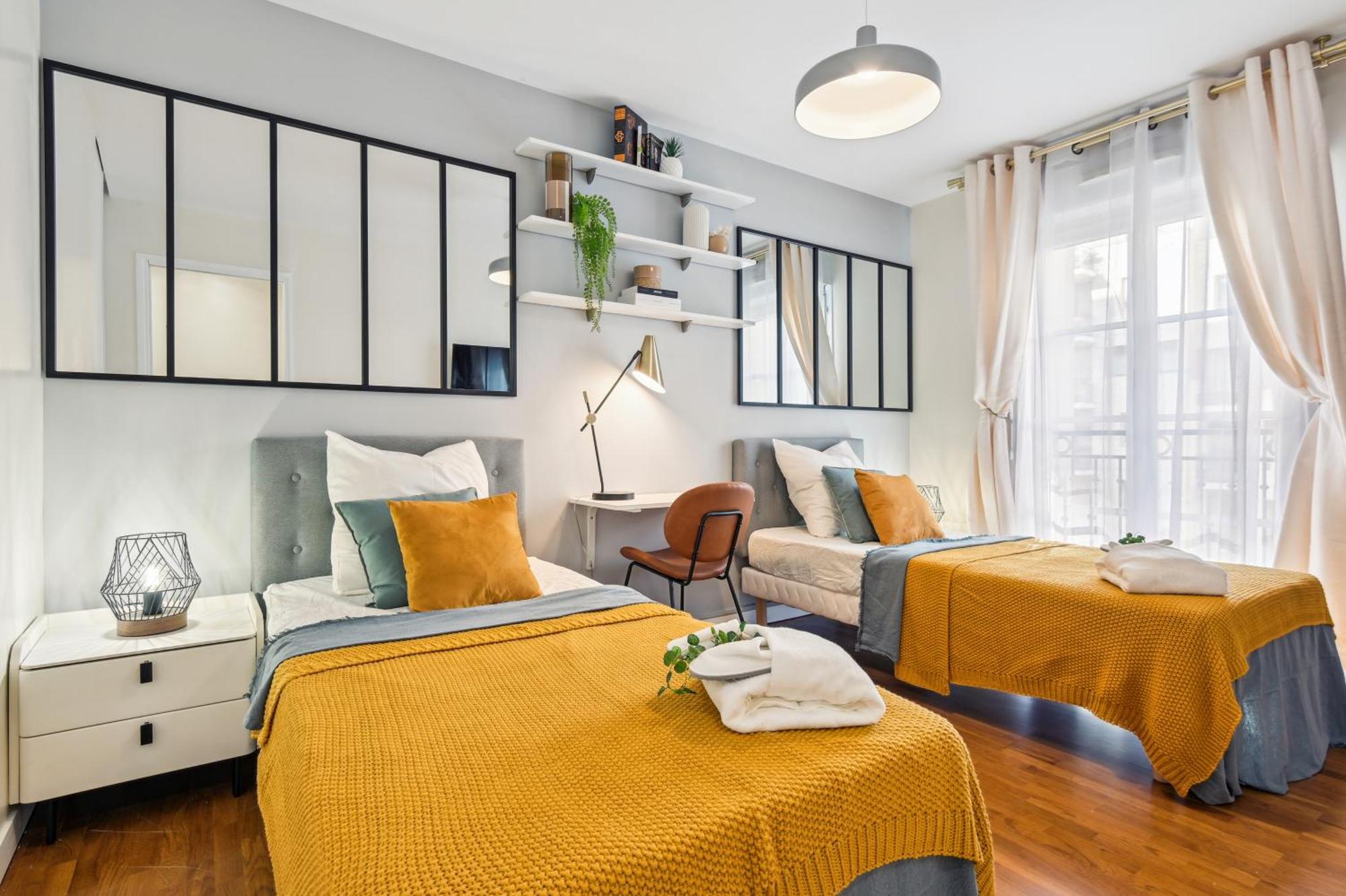 Premium And Spacious With Terrace And Parking Appartement *